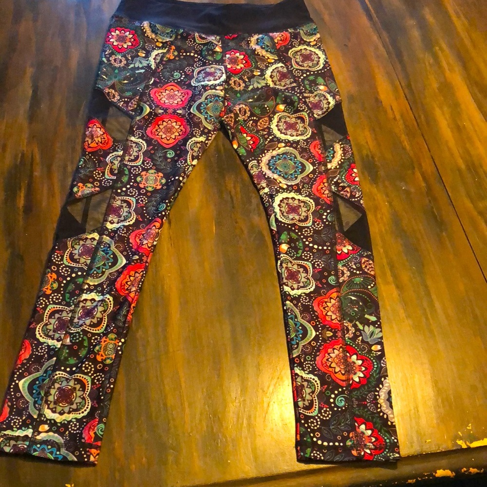 VOGO leggings Mandela . Size M